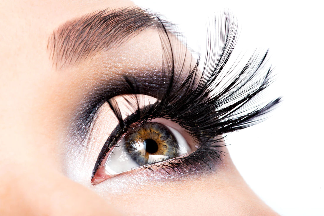 Wedding Eye Makeup: The Best Waterproof Eyeliner For Waterline And How To Apply