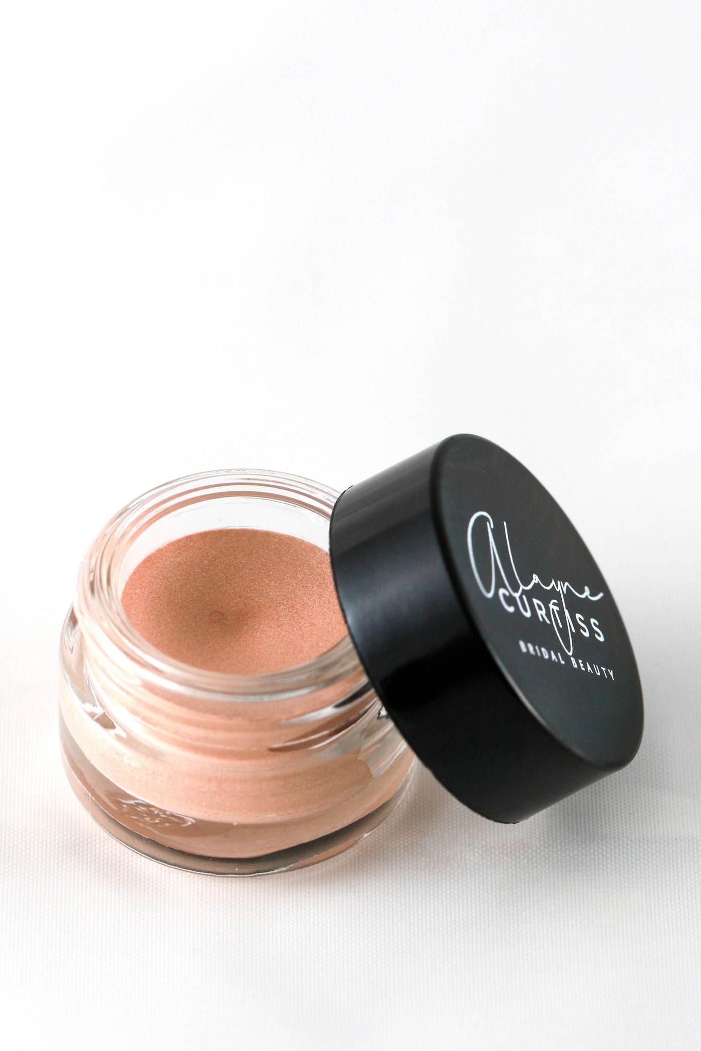 Nude Glow Blendable Creme Shadow